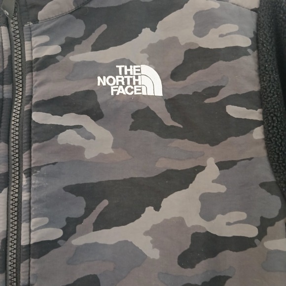 The North Face Bomber Jacket Youth Sz Large Black Fleece Camouflage School - Picture 3 of 13